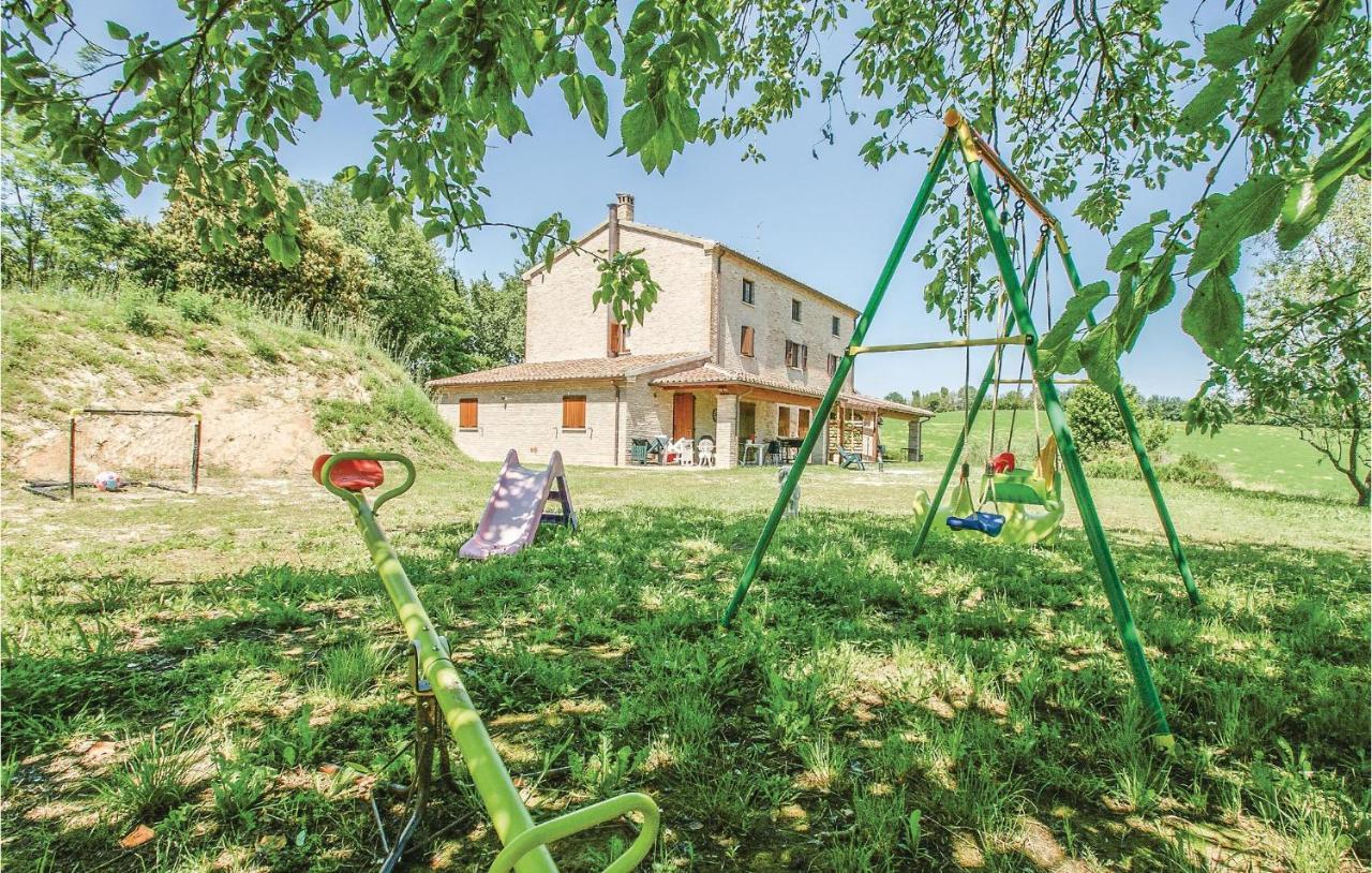 Strada Dei Condotti 佩萨罗 外观 照片